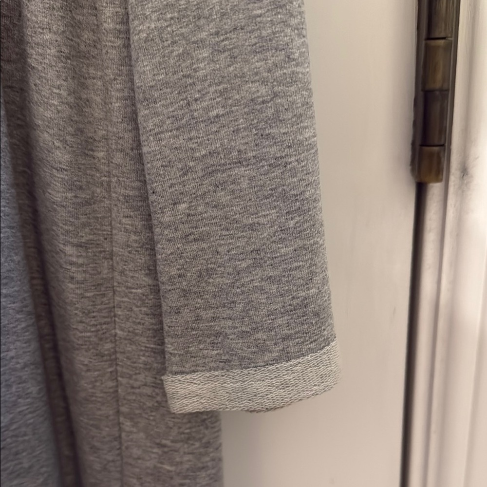Gray Cotton cardigan with Classic Tailoring and Structured Silhouette - Picture 4 of 9